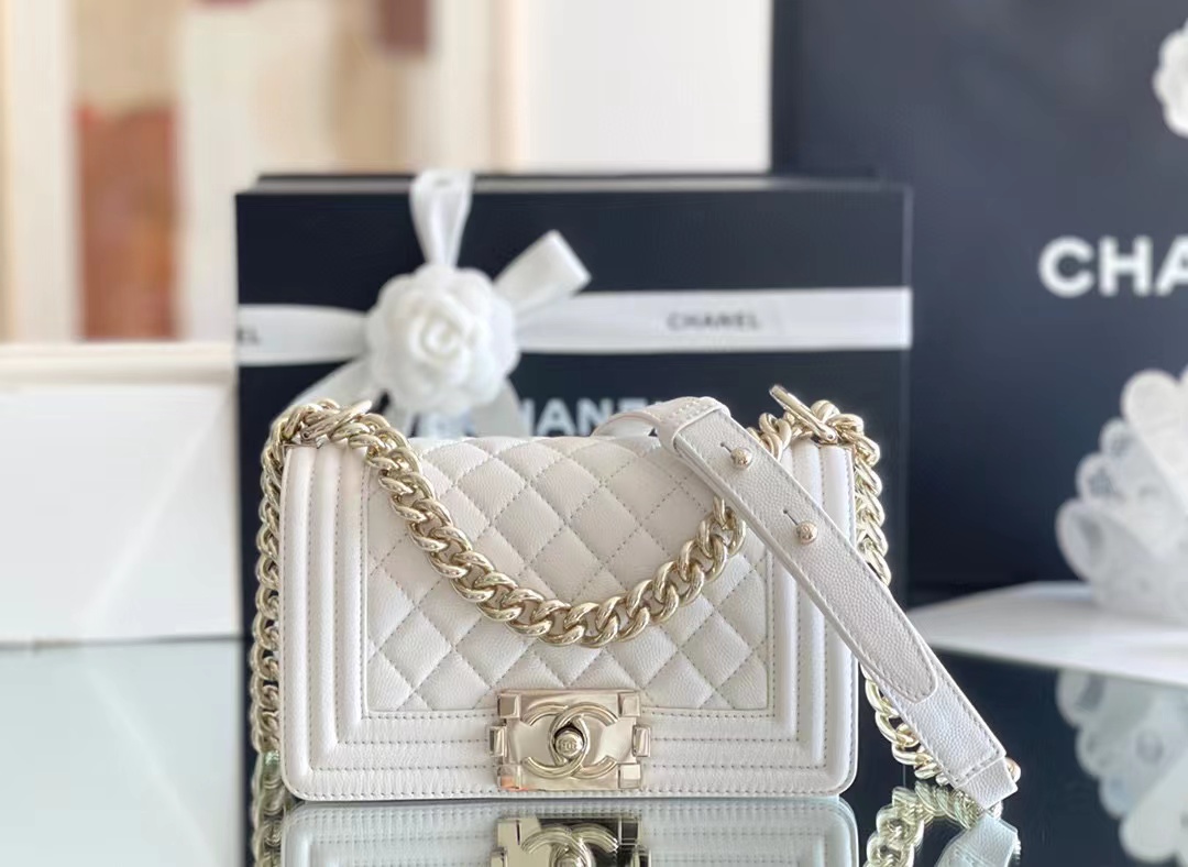 Chanel Le Boy香奈儿包包，代购级奢侈品(图1)